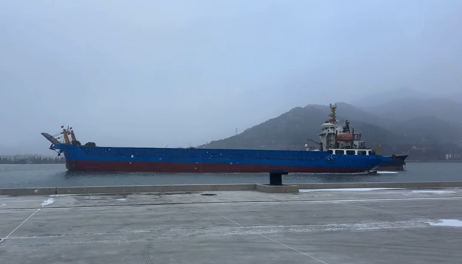 出售7500吨甲板货驳